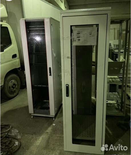 Шкаф серверный напольный 42U