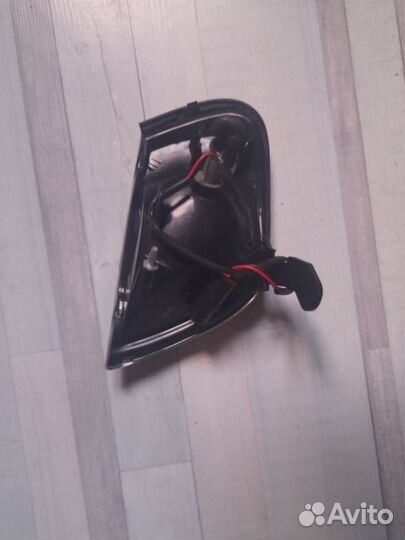 Основная фара Kia Sephia (1993)