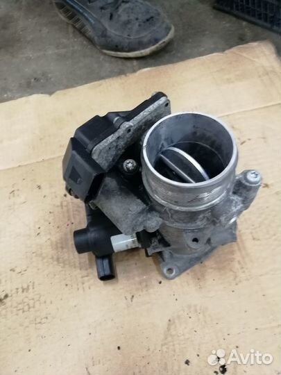 Дроссельная заслонка Фольксваген Крафтер 2.5