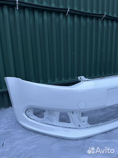 Volkswagen Polo 5 бампер передний