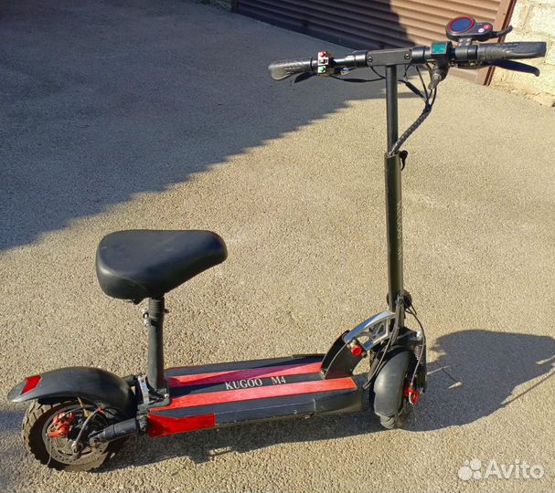 Электро самокат Kugoo M4