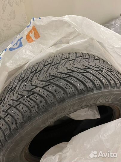 Nokian Tyres Hakkapeliitta 8 215/55 R16