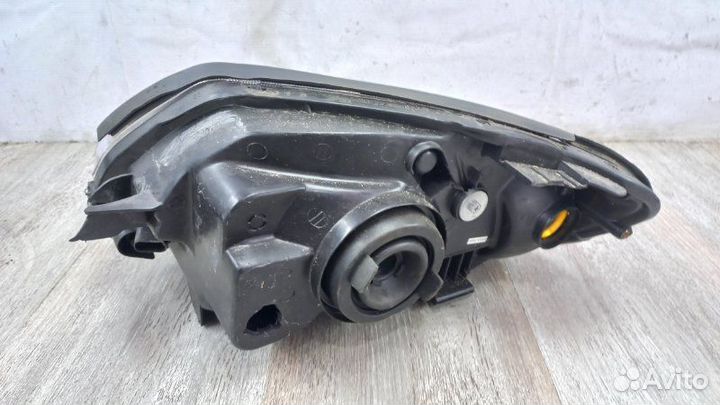 Фара передняя правая Hyundai Accent 3 2007