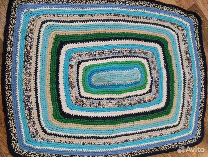 Коврик ручной работы