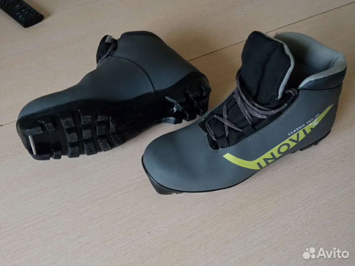 Лыжные ботинки 38