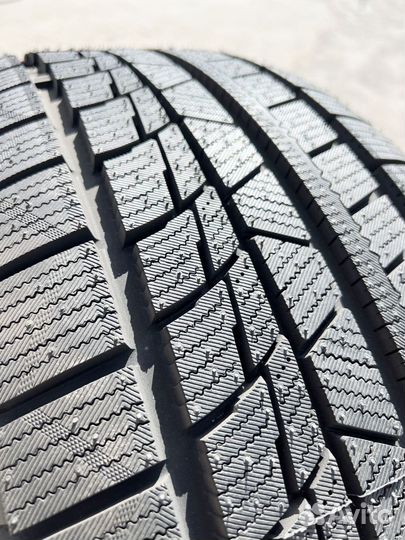 Sunwide Snowide 235/45 R17 142U