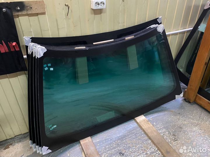 Лобовое стекло ваз 2110