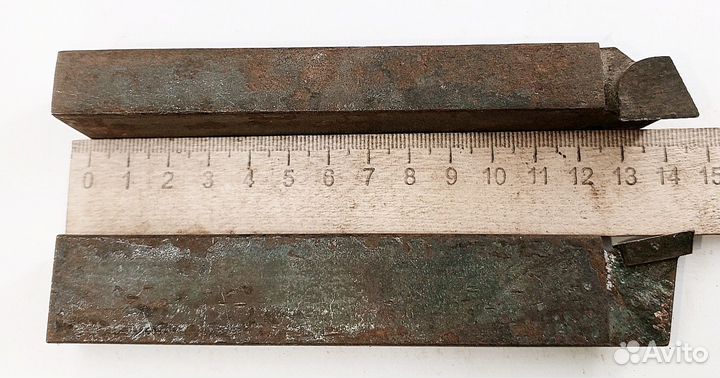 Резец подрезной прямой левый 25х16х140 без сплава