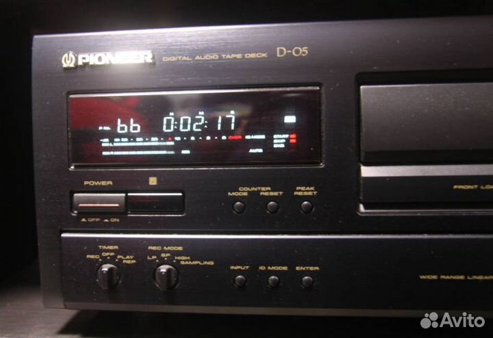 Pioneer D-05 DAT