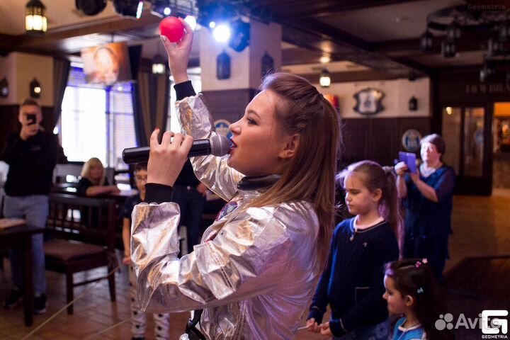 Ведущий тамада