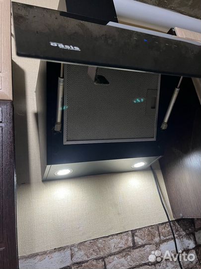 Вытяжка для кухни 60 см