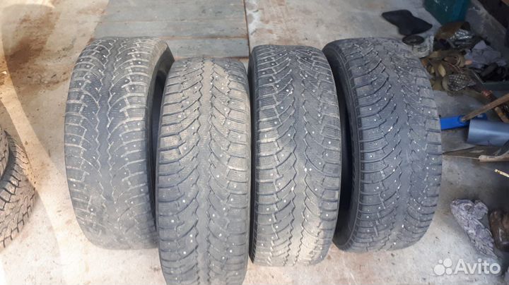 Pirelli Formula Ice 225/60 R17