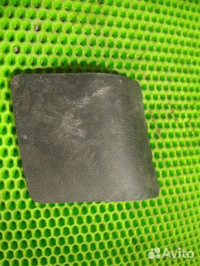 Заглушка обшивки багажника правая Kia Picanto 3