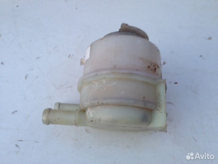 Бачок гур Geely Emgrand X7