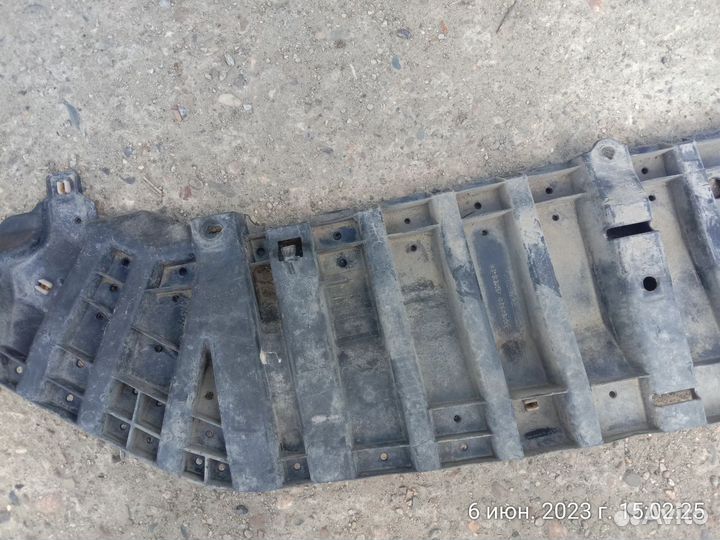 Пыльник Переднего Бампера Toyota Toyota RAV4