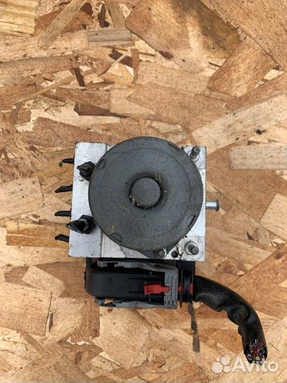 Блок abs Audi A4 B7 2004-2009