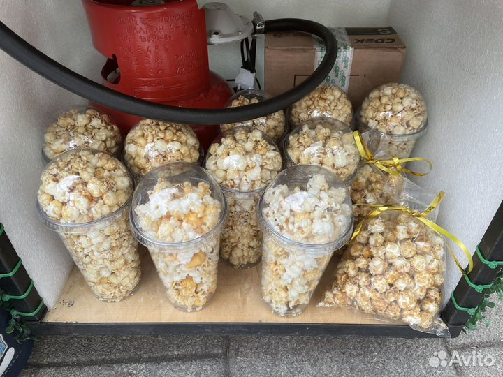 Попкорн готовый в стаканах