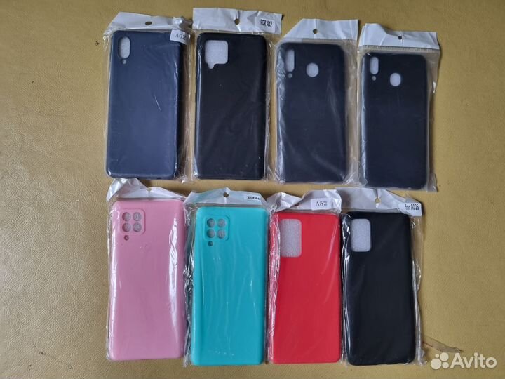 Чехлы и стёкла на телефон новые