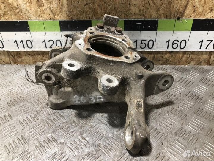 Кулак задний правый Bmw 7 f03 2008-2015