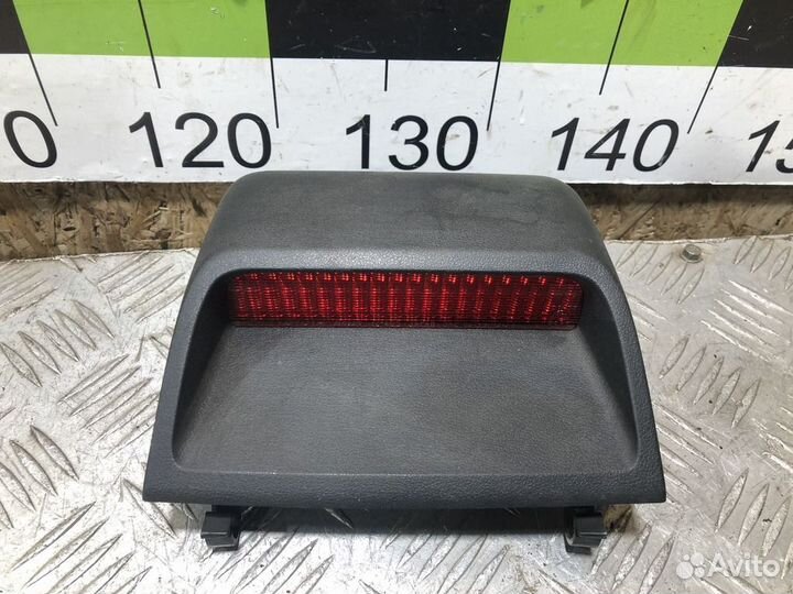 Фонарь задний стоп сигнал Toyota Corolla e120