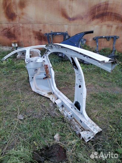 Четверть передний правый Ford Focus 3