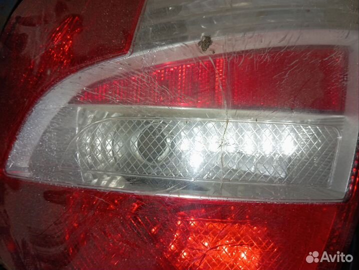 Задний фонарь granta бу