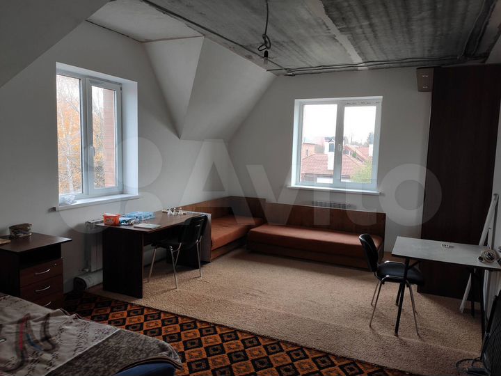 Дом 285 м² на участке 15 сот.