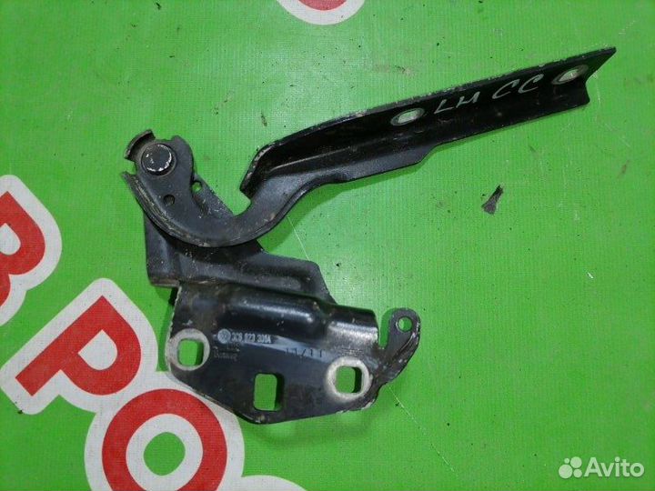 Петля капота левая Volkswagen Passat CC 2008-2017