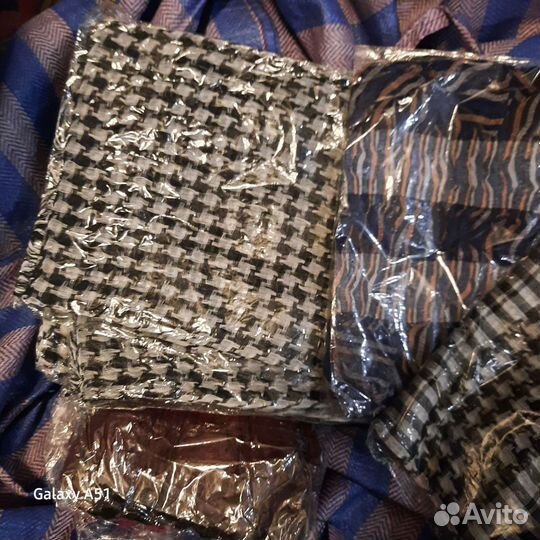 Женские шарфы и платки