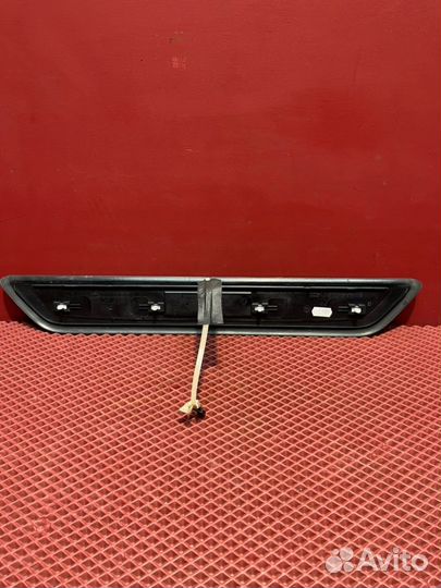 Накладка на порог салона передняя правая Bmw
