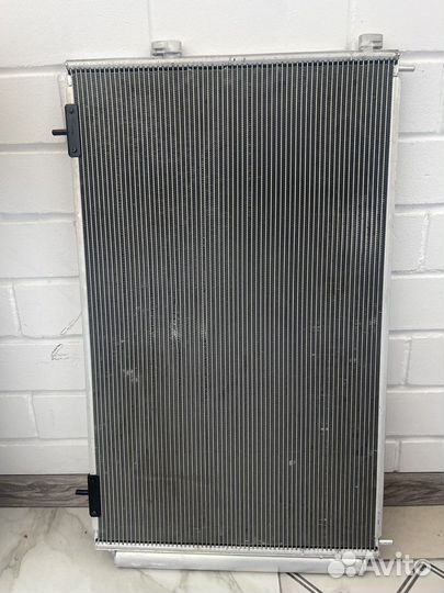 Радиатор Rav4