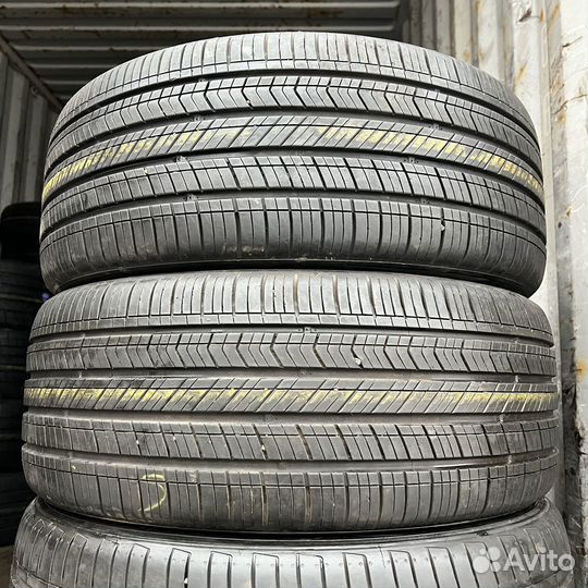 Kumho Majesty 9 Solus TA91 245/45 R19 и 275/40 R19