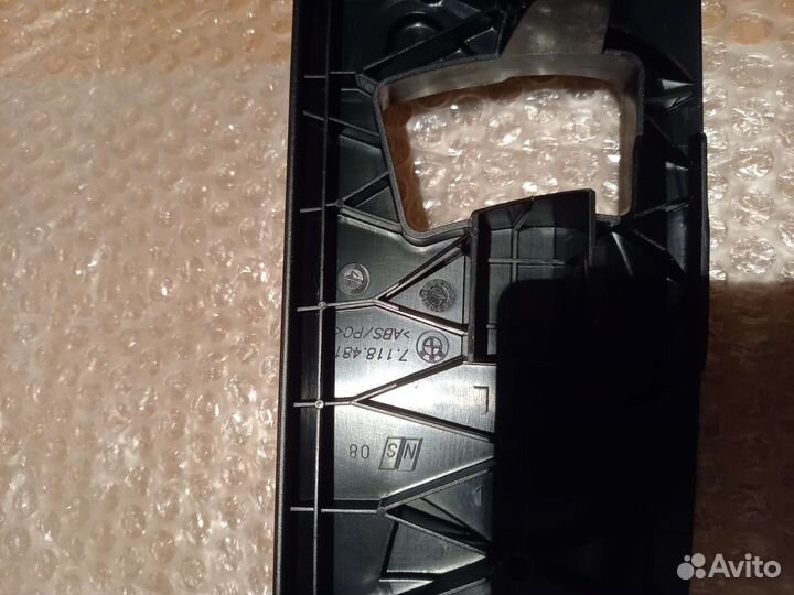 Накладка сиденья водителя bmw e87, e90, e84, f25