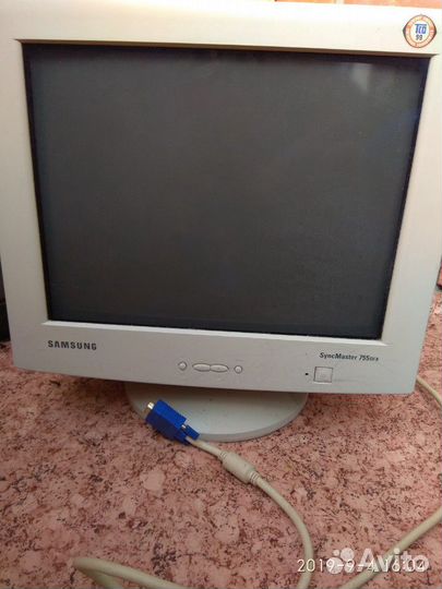 Монитор samsung в рабочем сост
