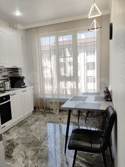 1-к. квартира, 42 м², 6/10 эт.