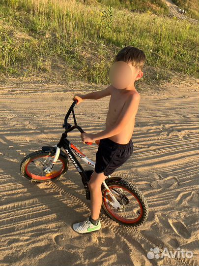 Детский велосипед 16