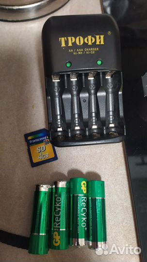 Фотоаппарат Nikon Coolpix L 120, зарядка в подарок