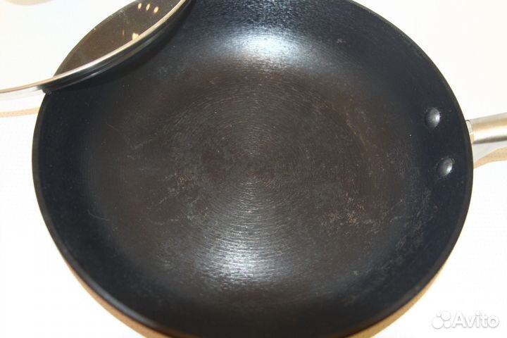 Сковорода чугунная