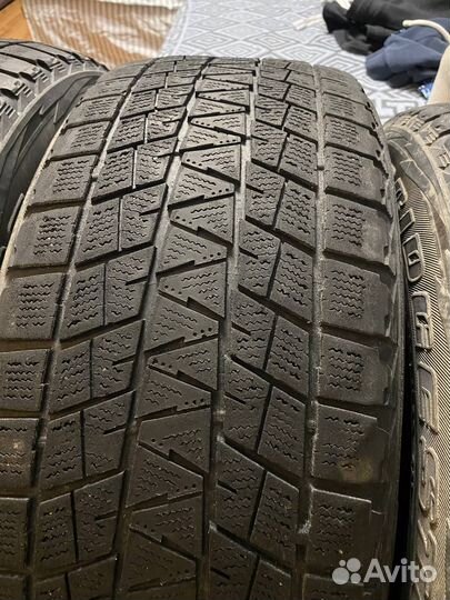 Bridgestone Blizzak DM-V1 235/60 R17
