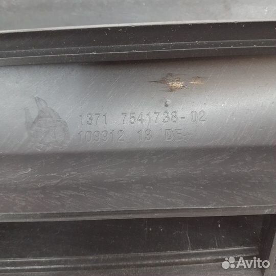 Воздухозаборник радиатора BMW 3 series E90 E91 E9