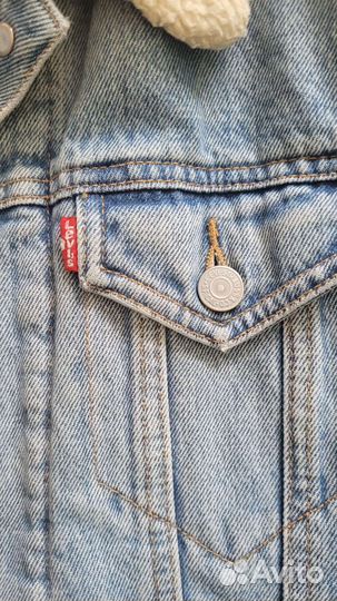 Джинсовая куртка женская levis