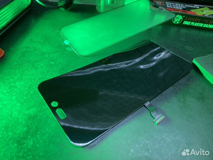 Замена стекла / переклейка iPhone