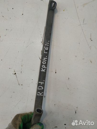 Renault Duster Кронштейн Генератора