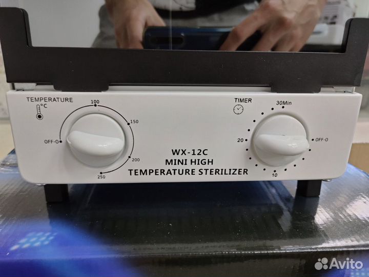 Сухожаровой шкаф белый WX-12C, 10 литров
