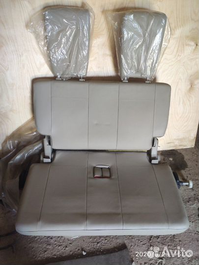 Продам третий ряд сидений для Мицубиси Паджеро