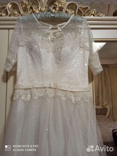 Свадебное платье