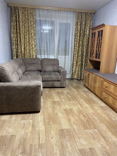 > 9-к. квартира, 49 м², 11/11 эт.