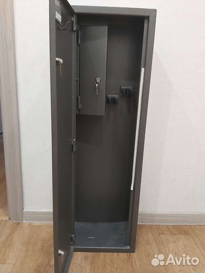 Оружейный сейф бу на 2 единицы оружия