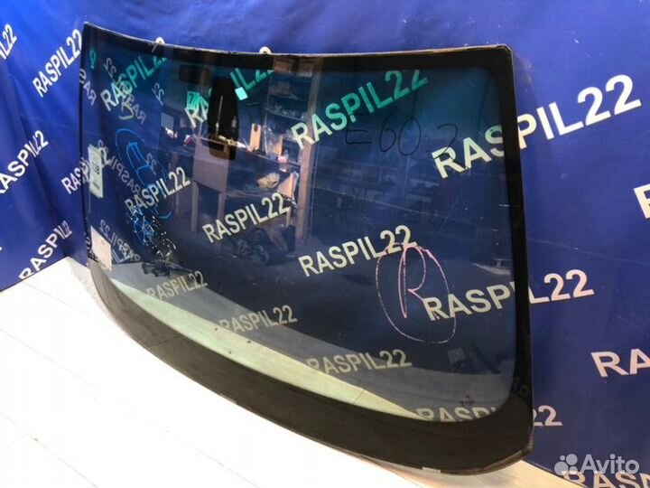 Стекло лобовое Bmw 525I Левый Руль Пробег: 80.080