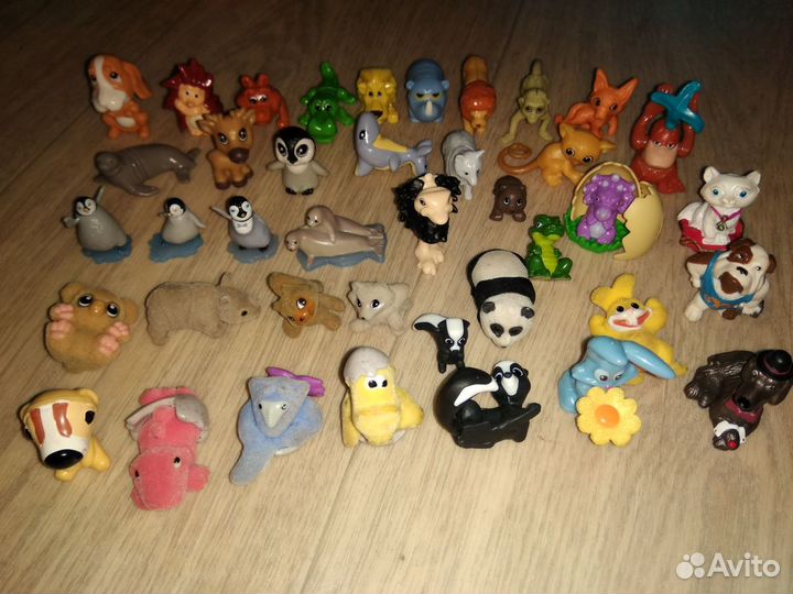 Игрушки от киндеров, Винкс, Смурфики, мозайки